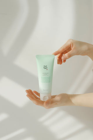 Green Plum Refreshing Cleanser