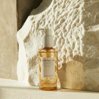 Madagascar Centella Light Cleansing Oil