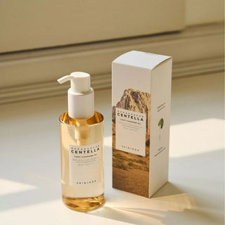 Madagascar Centella Light Cleansing Oil